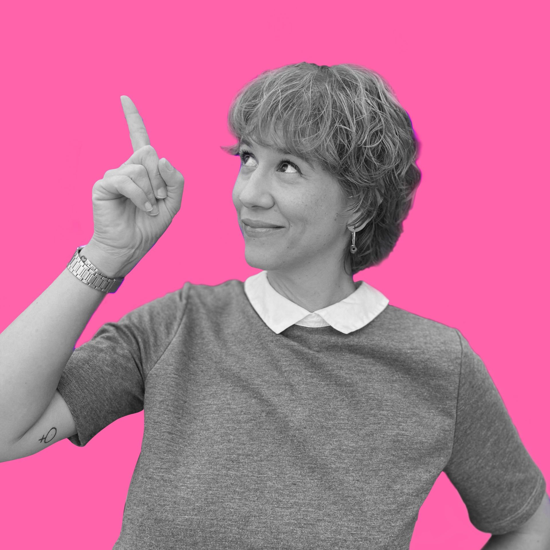 profesora animando